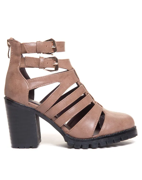 Bottines kaki à talon et lanières 