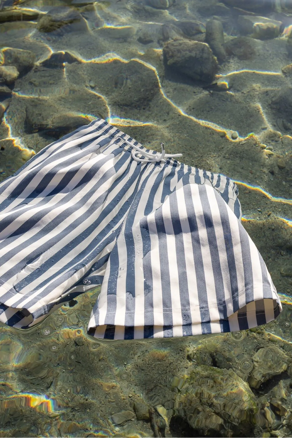 Maillot de bain Pirate | Collection printemps-été 23| Vêtements homme | JAQK Taille S Couleur Rayée bleu