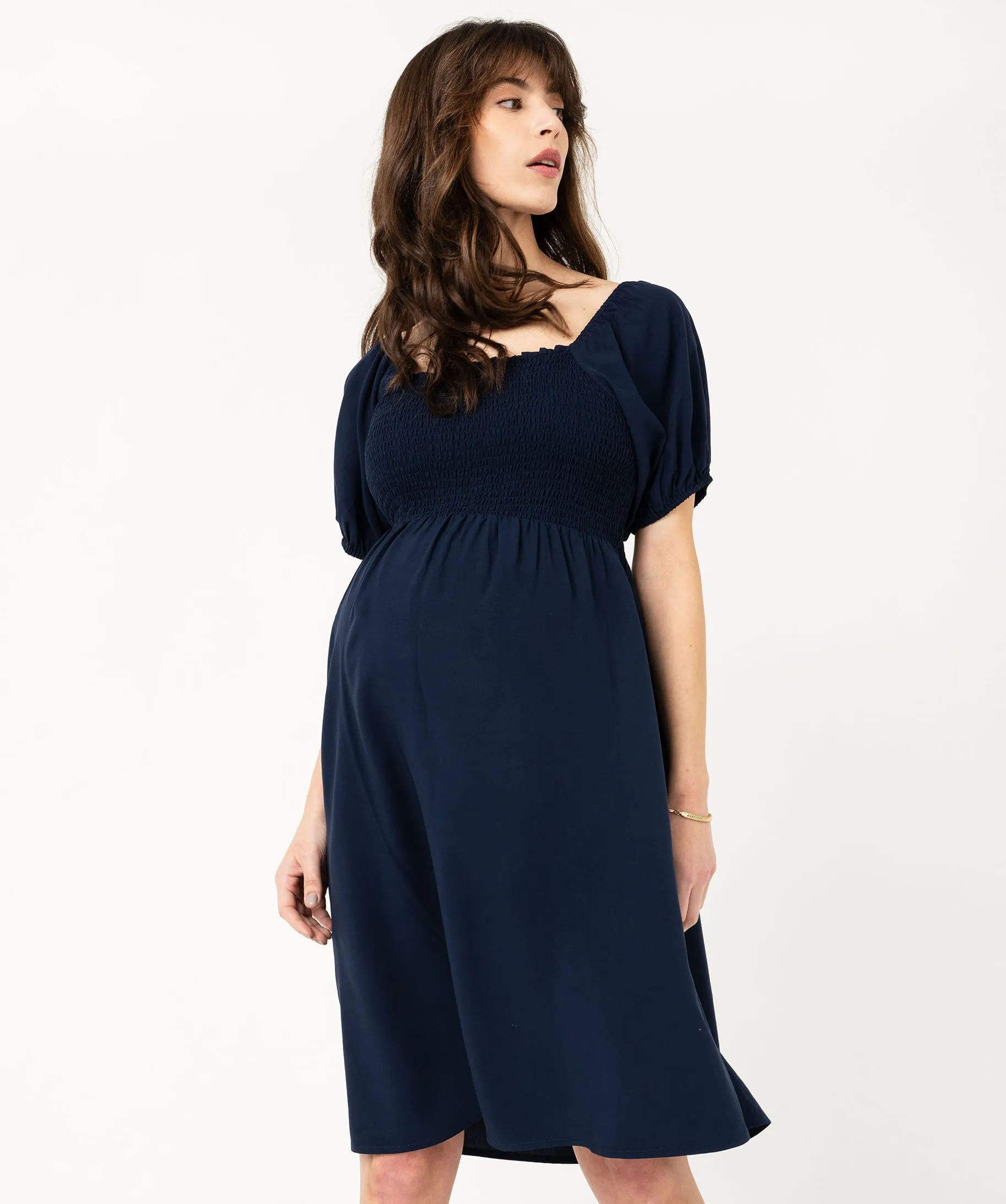 Robe de grossesse à manches courtes avec buste smocké bleu