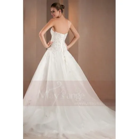Robes de mariée Tradition pour le plus beau jour de votre vie